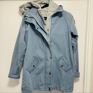Denim jacket w/hoodie